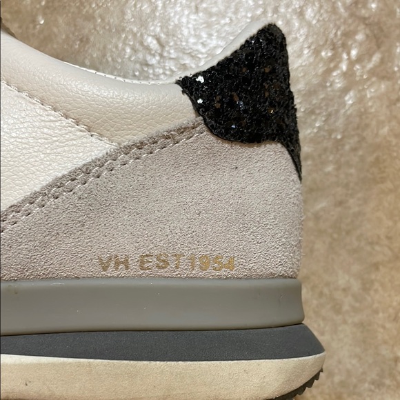 Vintage Havana White and Black Sneakers Retro Style - Picture 8 of 9